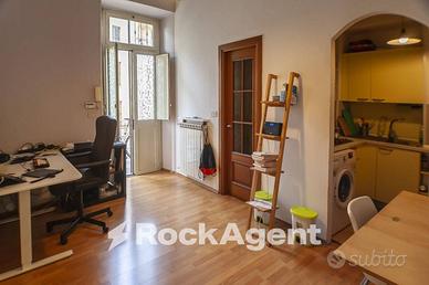 BILOCALE ARREDATO AFFACCIATO SULLA DORA