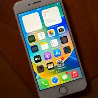 iPhone 8 64gb Apple