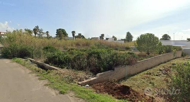 Terreno di 659 m² a Taviano - Vista 3
