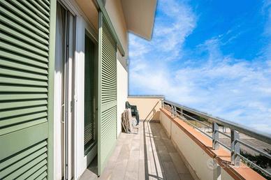 Appartamento di 96 m² con 3 locali e posto auto a 
