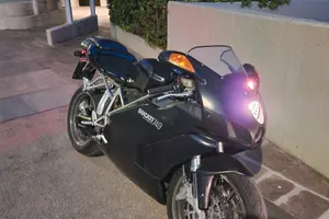 Ducati 749 dark 