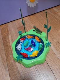 Gara di pesca con 10 pesciolini 