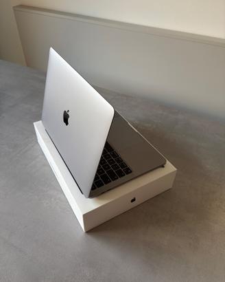 macbook pro m2