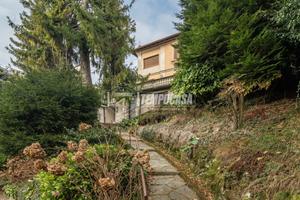 Villa Bifamiliare a Brunate 6 locali