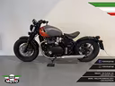 triumph-bonneville-bobber-1200-2021-25-