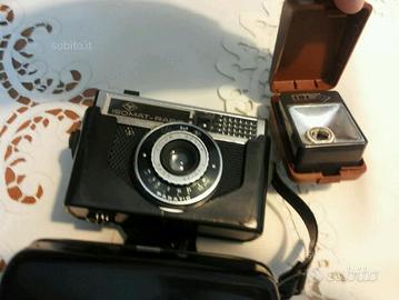 Agfa isomat rapid con flash e custodie
