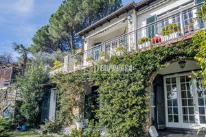 LAVAGNA - VILLA A SCHIERA CON VISTA MARE, GIARDINO