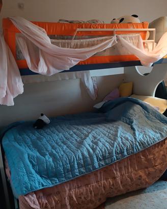 Letto a castello con scaletta a cassetti