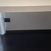 scrivania Ikea MALM bianca con piano estraibile