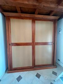 Meraviglioso armadio in vero legno
