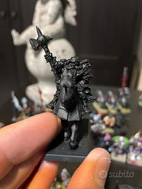 Warhammer Impero prete guerriero primi anni 2000