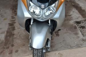 Suzuki AN Burgman 400 - 2004