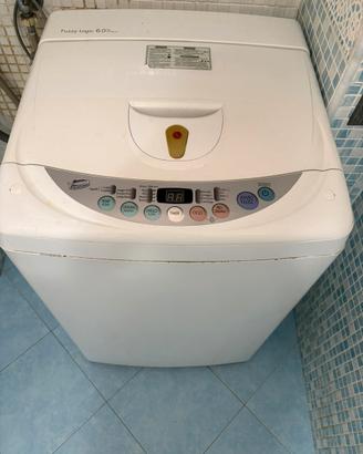 Lavatrice LG caricamento dall'alto