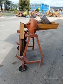 mulino Peruzzo per cereali a cardano