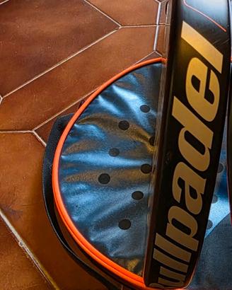 Padel: racchetta e palline