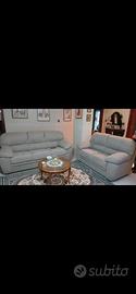 2 divani(3 posti più 2 posti)