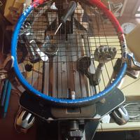 macchina elettronica per incordare racchette tenni