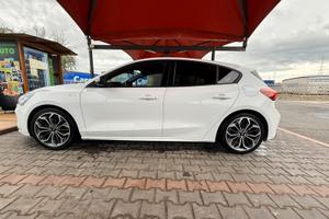 Ford focus 4.5 st line x