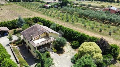 VILLA SINGOLA A SANT'ELIA FIUMERAPIDO
