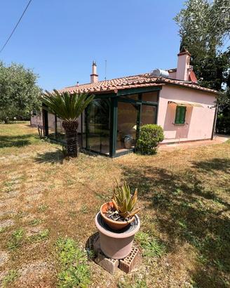 Casale a Castagneto Carducci