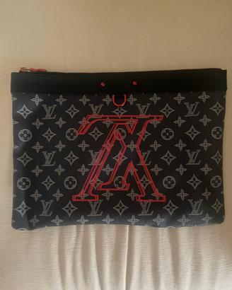 Louis Vuitton Pochette Apollo Monogram