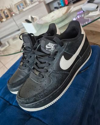 Nike Air Force 1, n. 38