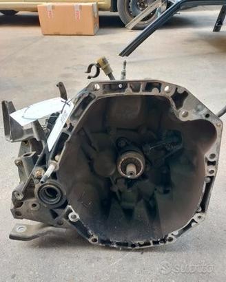 Cambio manuale Renault Megane 1.5 diesel del 2005