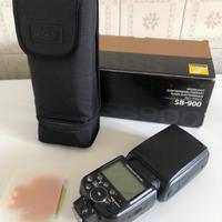 Flash SB 900 attacco Nikon
