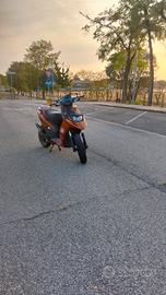 Aprilia SR Motard 50 