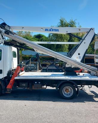 Piattaforma aerea autocarrata oil&steel 21.12 anno
