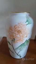 Vaso in ceramica dipinto a mano.