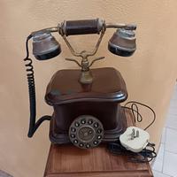 telefono vintage in legno 