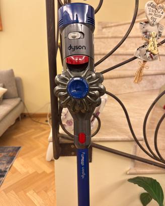 Dyson V7 fluffy