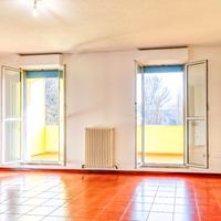 2 parchi cantina garage parcheggio + doppio bagno