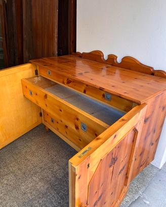 Cassettiera in legno