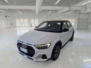 AUDI A1 35 TSI CITYCARVER ADMIRED 5 PORTE BERLINA