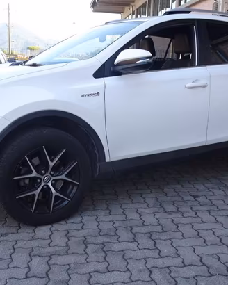 TOYOTA - RAV4 - 2.5 Hybrid 4WD Exclusive