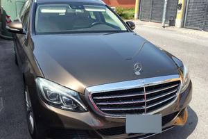 Mercedes 220