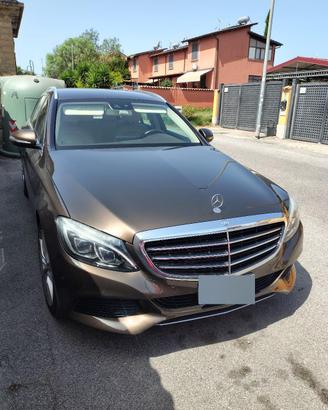 Mercedes 220