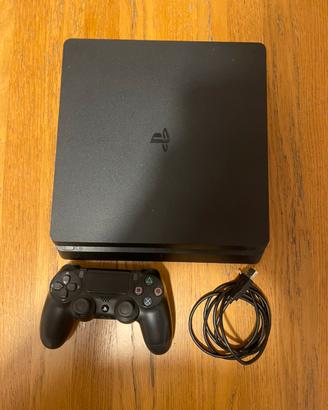 Playstation 4 slim