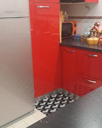 Cucina Angolare Moderna Rosso Lucido + Forno e Pen