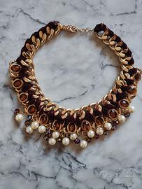 Collana intreccio dorato. Inserti in velluto, perl