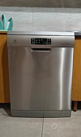 Lavastoviglie ELECTROLUX come nuova