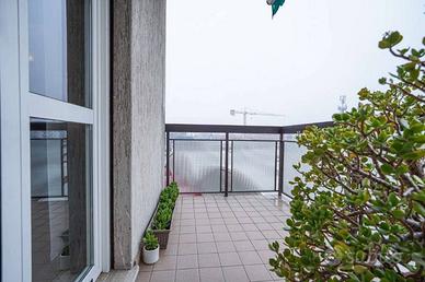Appartamento di 122 m² con 4 locali e box auto a B
