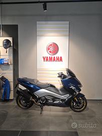 Yamaha T Max DX