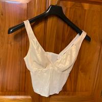 Corsetteria color oro laminato