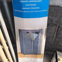 armadio appendiabiti 