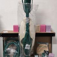 Folletto vk 130 nuovo con accessori