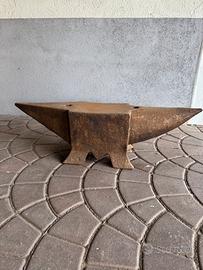 Incudine Antica a 2 Corni (75 cm - ~70 kg)