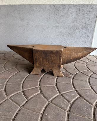 Incudine Antica a 2 Corni (75 cm - ~70 kg)